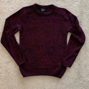 Crew neck sweater size small
